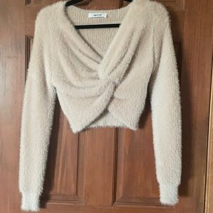 MOD fuzzy long sleeve crop top